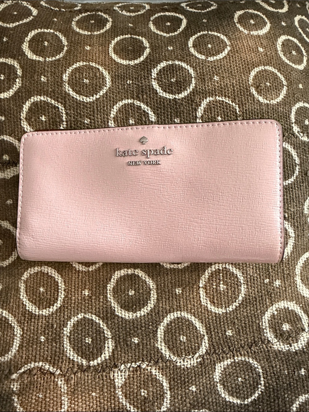 kate spade New York Light Pink Saffiano Leather Zip Wallet